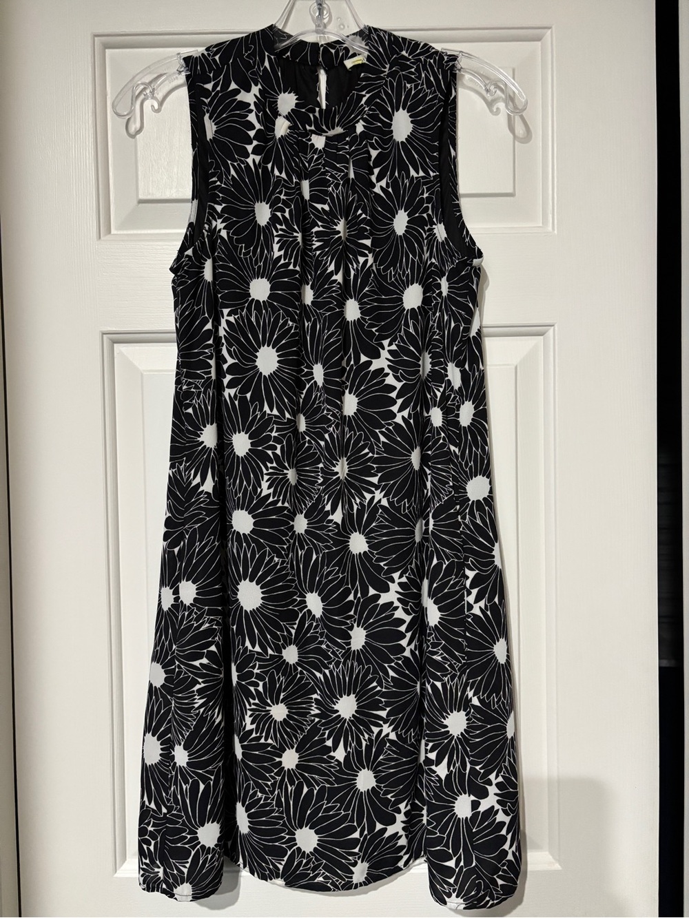 Daniel Rainn Black White Floral Shift Dress - Size XS